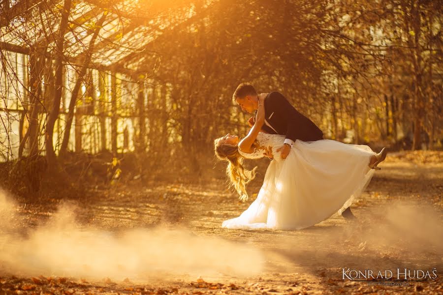 Nhiếp ảnh gia ảnh cưới Konrad Hudaś (konradhudas). Ảnh của 24 tháng 10 2019