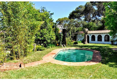 House with pool and terrace 2