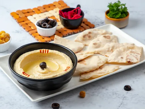 Traditional Hummus