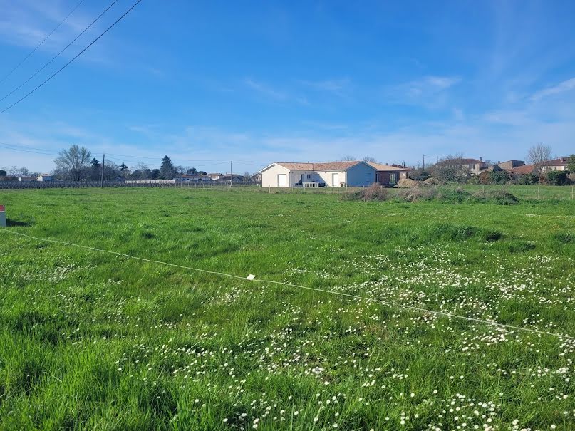 Vente terrain  730 m² à Cars (33390), 65 000 €