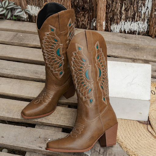 Title 4, Womens Embroidered Square Head Knight Boots St...