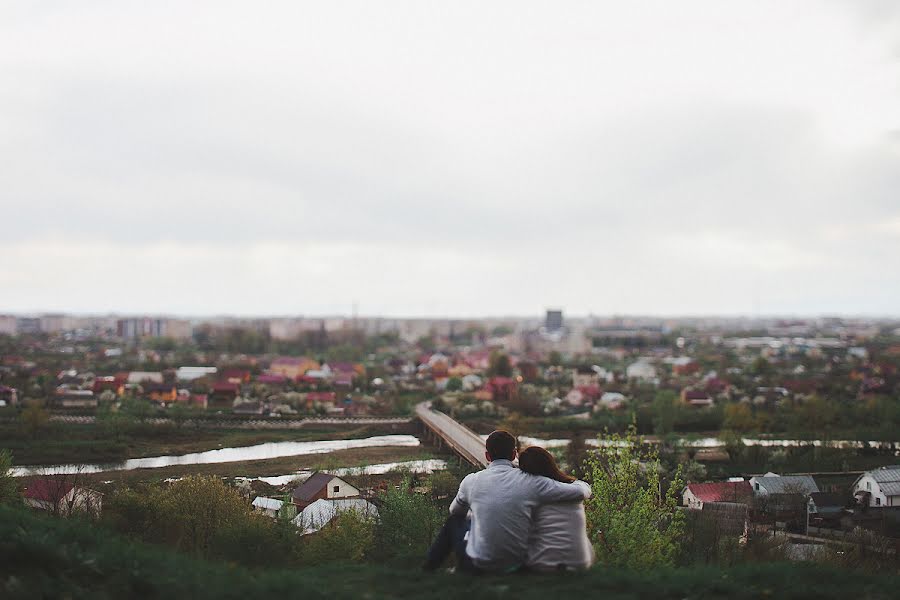 Wedding photographer Oksana Zakharchuk (youllow). Photo of 22 May 2014