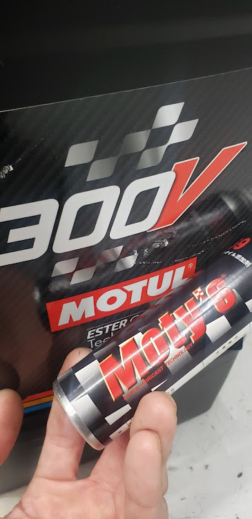スカイライン GT-Rの６月もよろしくお願いします・リアワイパー有り派？無し派？・台風に気をつけて下さい・Moty's・MOTULに関するカスタム事例の投稿画像4枚目