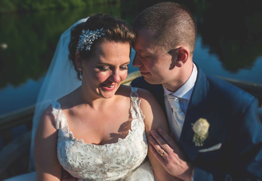 Fotografo di matrimoni Ollie Gyte (olliegytephoto). Foto del 2 luglio 2019