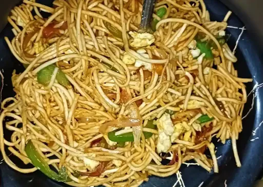 Veg Desi Chowmein