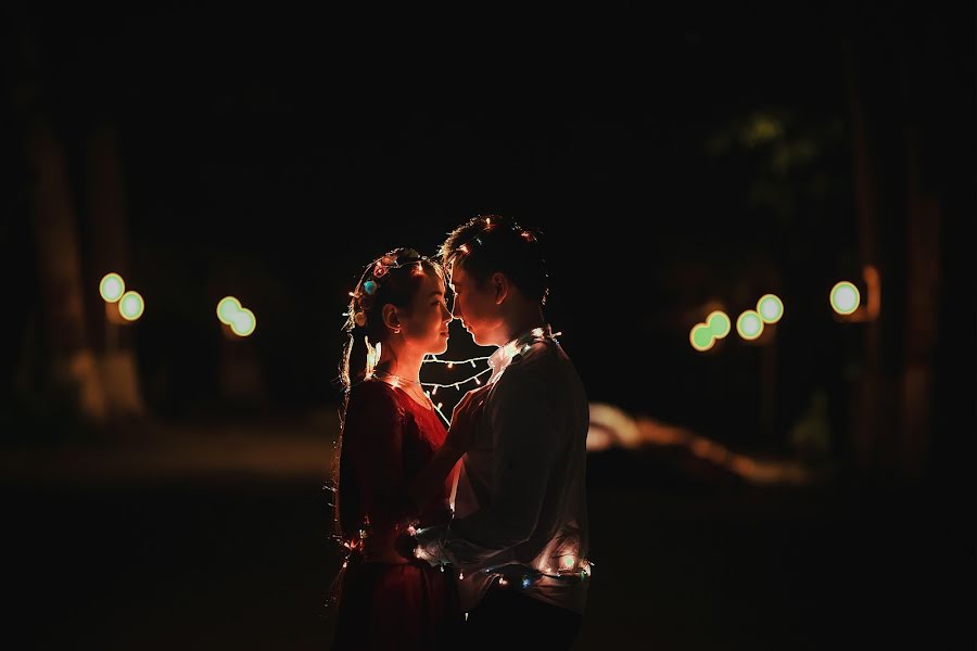 Photographe de mariage Nurbek Akhunbaev (onlineprofi). Photo du 7 janvier 2018