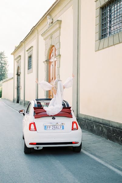 Wedding photographer Aleksandra Nadtochaya (alexnadtochaya). Photo of 4 January 2021