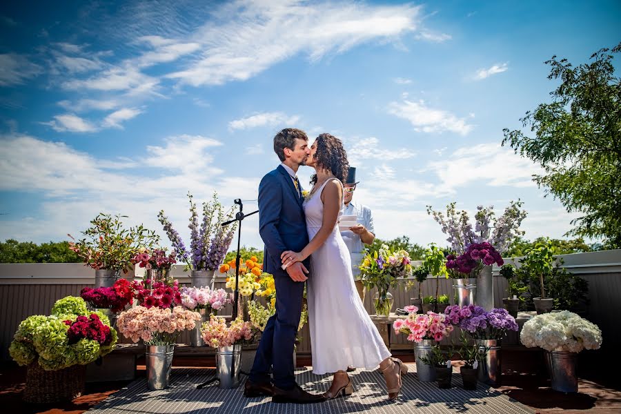 Wedding photographer Victoria Sprung (sprungphoto). Photo of 15 September 2020