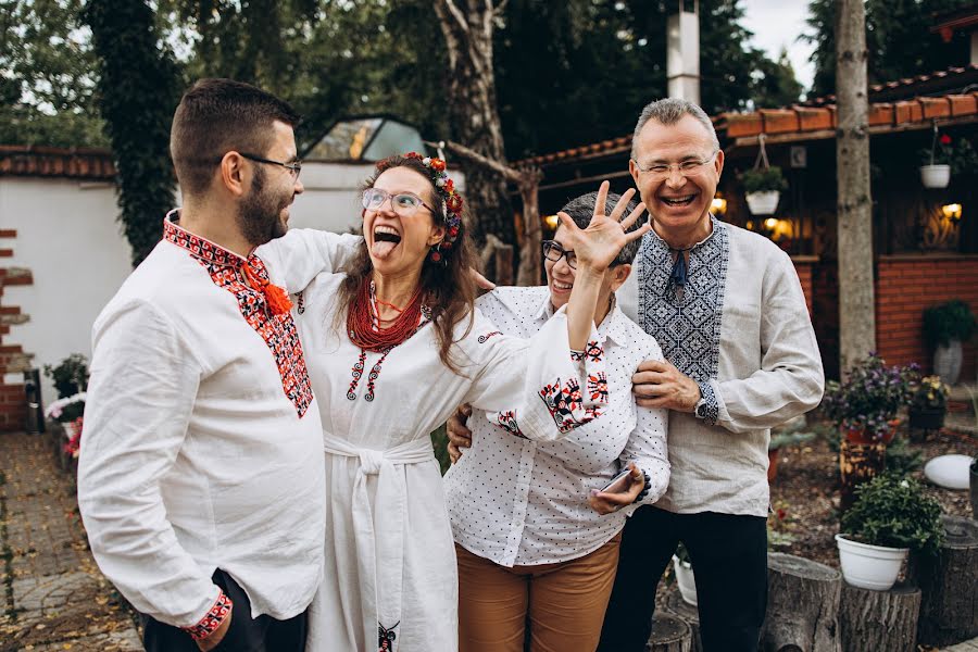 Fotograf ślubny Tatyana Khotlubey (tanyakhotlubiei). Zdjęcie z 6 września 2023