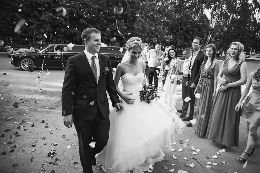 Fotógrafo de casamento Aleksandr Guzenko (guzenko). Foto de 19 de fevereiro 2020