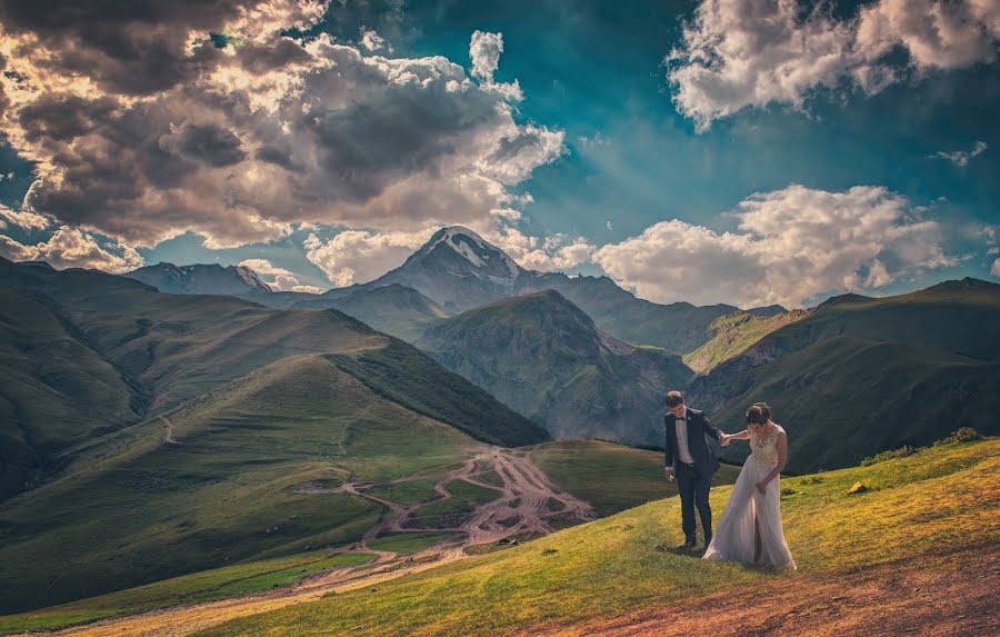 Fotografer pernikahan Yuriy Akopov (danisyfer). Foto tanggal 28 Agustus 2017