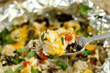 Easy Chicken Enchilada Foil Packet Meal