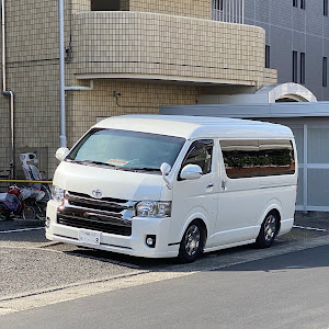 ハイエースバン