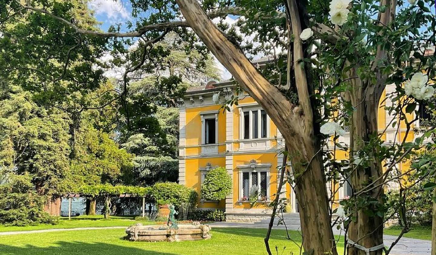 Villa with pool and garden Lake Como