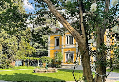 Villa avec piscine et jardin 2