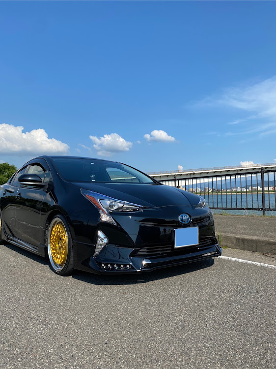 プリウスのドライブ・快晴・車好き・車好きと繋がりたいに関するカスタム事例の投稿画像1枚目