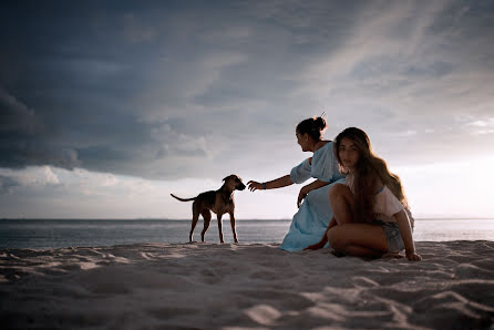 Fotógrafo de bodas Lara Korneeva (larakorneeva25). Foto del 27 de septiembre 2015