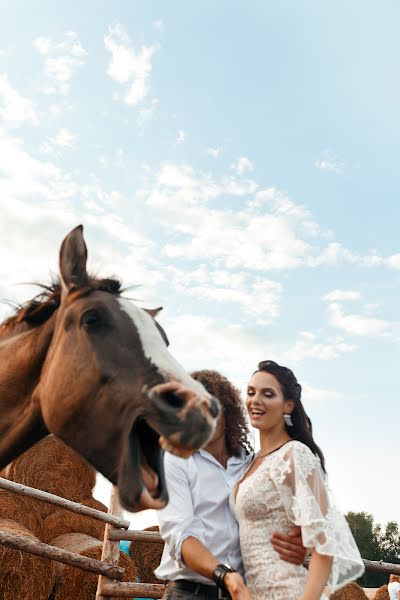 Wedding photographer Nastya Opium (opiumphoto). Photo of 13 March 2022