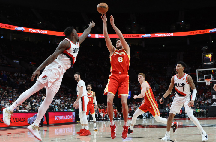 Atlanta Hawks forward Danilo Gallinari (8) shoots over Portland Trail Blazers forward Nassir Little (9) in the second half at Moda Center.