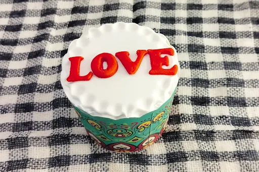 Love With Cupcake