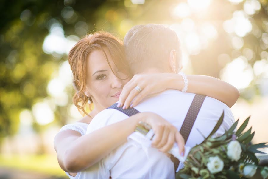 Fotografo di matrimoni Marta Molek (martamolekphoto). Foto del 9 gennaio 2019