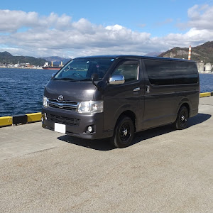 ハイエース