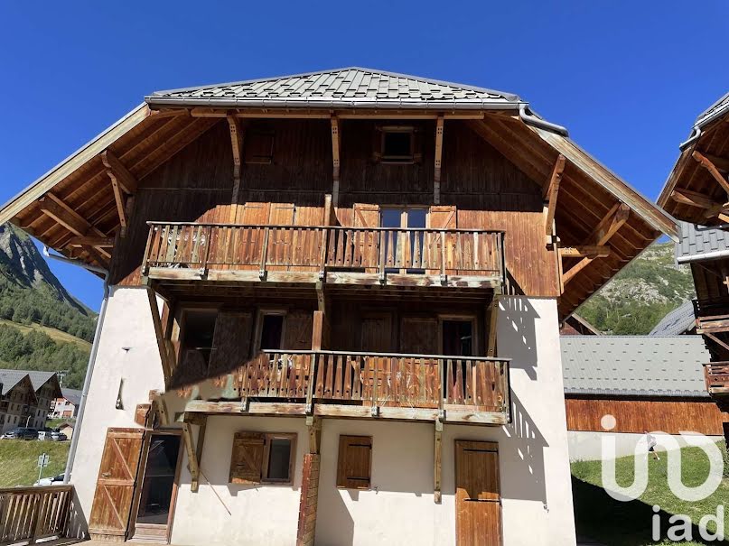 Vente duplex 4 pièces 50 m² à Saint-Sorlin-d'Arves (73530), 160 000 €