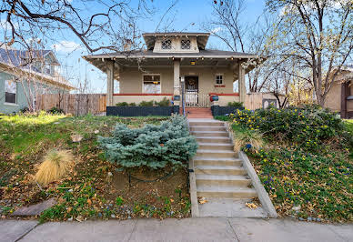 House with garden 1