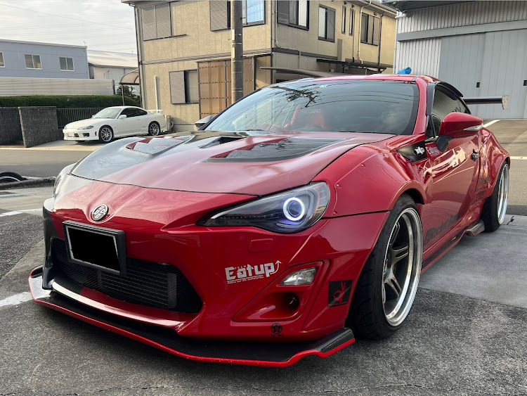 86のEat up⤴️・ロケットバニー86・やっぱりお尻は大事・斜めカラー・zn6 ダイレクトイグニッションカプラーに関するカスタム事例の投稿画像1枚目