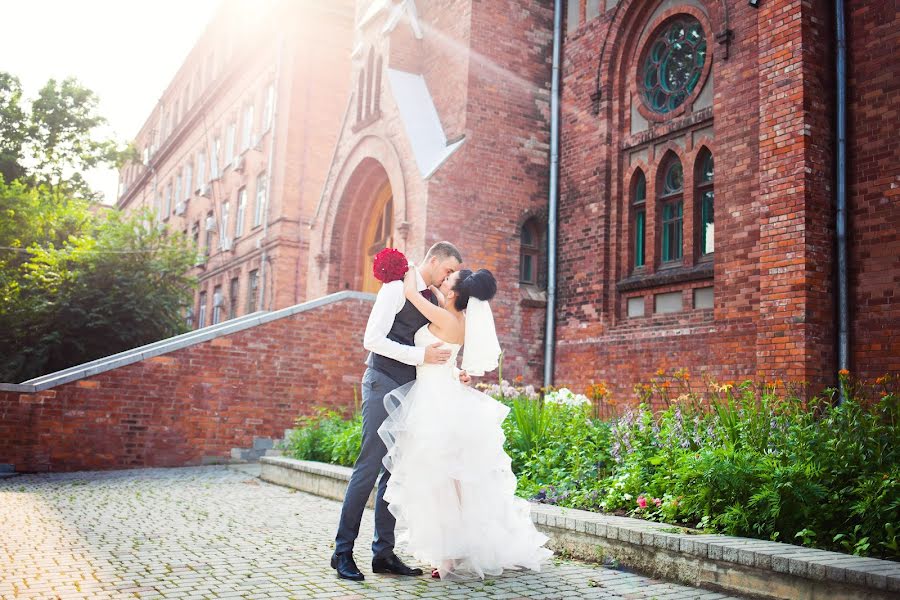 Fotógrafo de casamento Natasha Rezcova (natarezphoto). Foto de 4 de março 2017