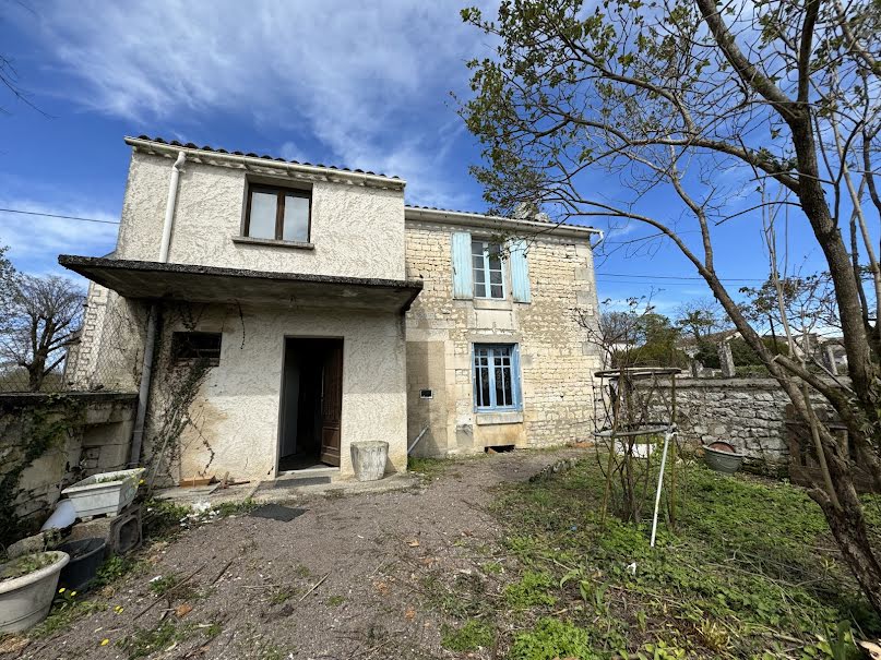 Vente maison 5 pièces 117.3 m² à Fleurac (16200), 120 000 €