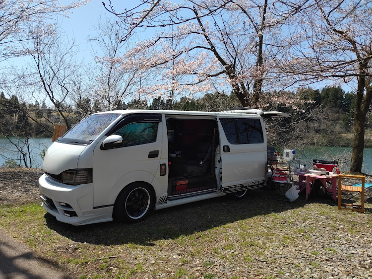 ハイエースバンの椿　さんが投稿したカスタム事例の投稿画像1枚目