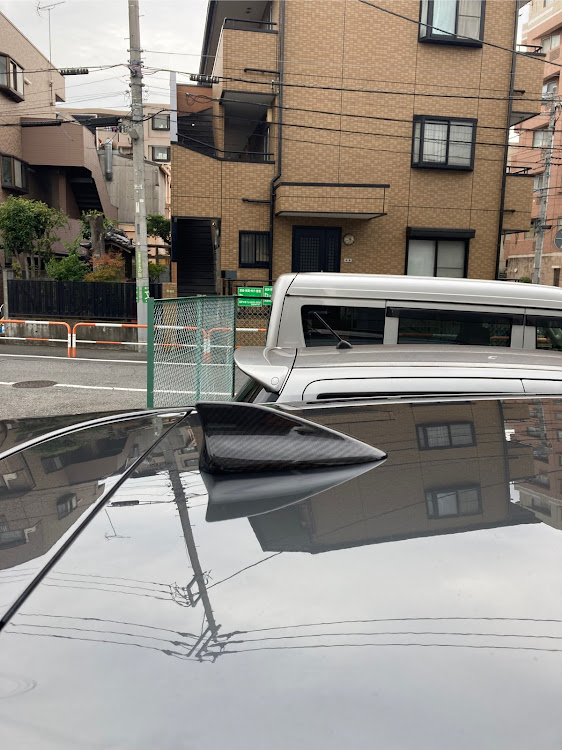 CX-5の25T・リアルカーボン・シャークフィンアンテナカバー・飛ばない事を祈る・ポチぶつに関するカスタム事例の投稿画像3枚目