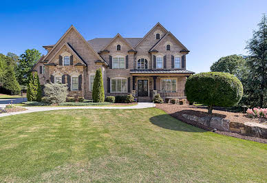 House with pool and garden 5