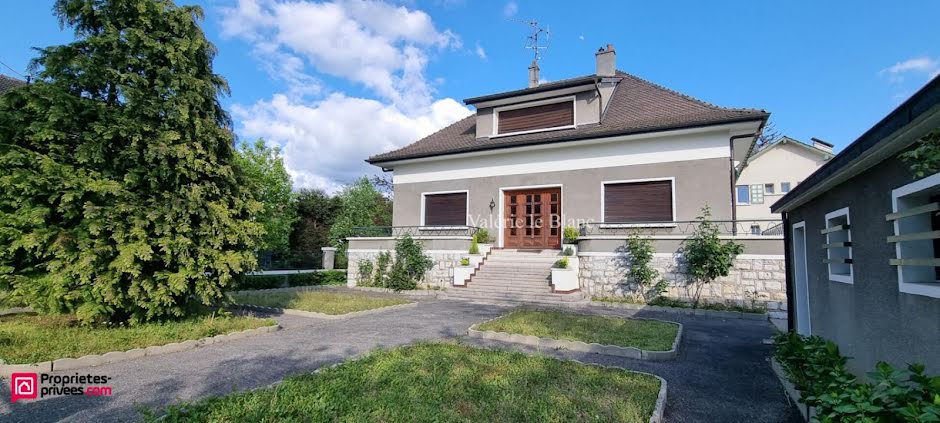 Vente maison 10 pièces 194 m² à Annemasse (74100), 700 000 €