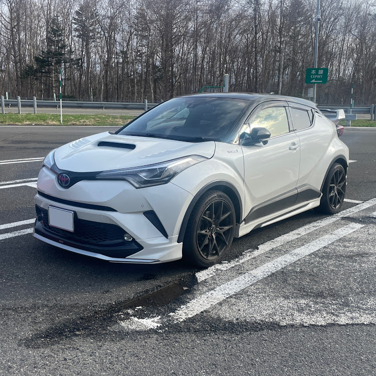 C-HRのC-HR・RAYS・ホイール交換・ドライブに関するカスタム事例の投稿画像1枚目