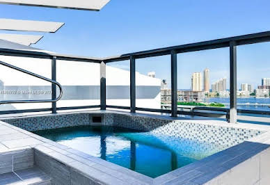 Apartment with pool 2