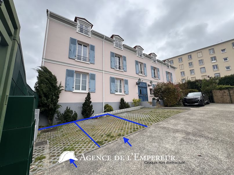 Vente parking   à Rueil-Malmaison (92500), 16 400 €