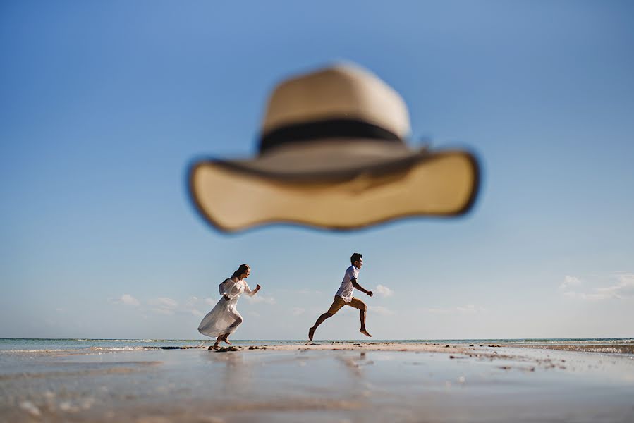 結婚式の写真家Hendra Lesmana (hendralesmana)。2020 10月31日の写真