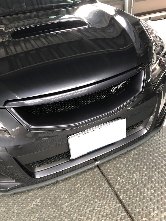 レガシィツーリングワゴンのフロントグリル交換に関するカスタム事例の投稿画像2枚目