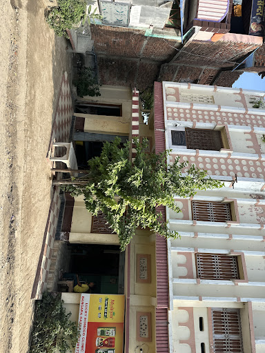 लकी होमियो क्लिनिक — business photo 8
