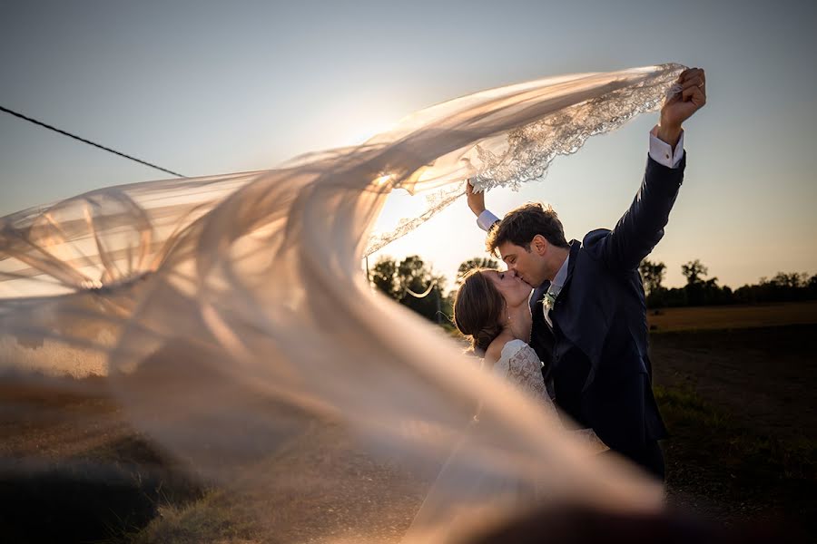 Fotografo di matrimoni Eugenio Luti (luti). Foto del 3 febbraio 2022