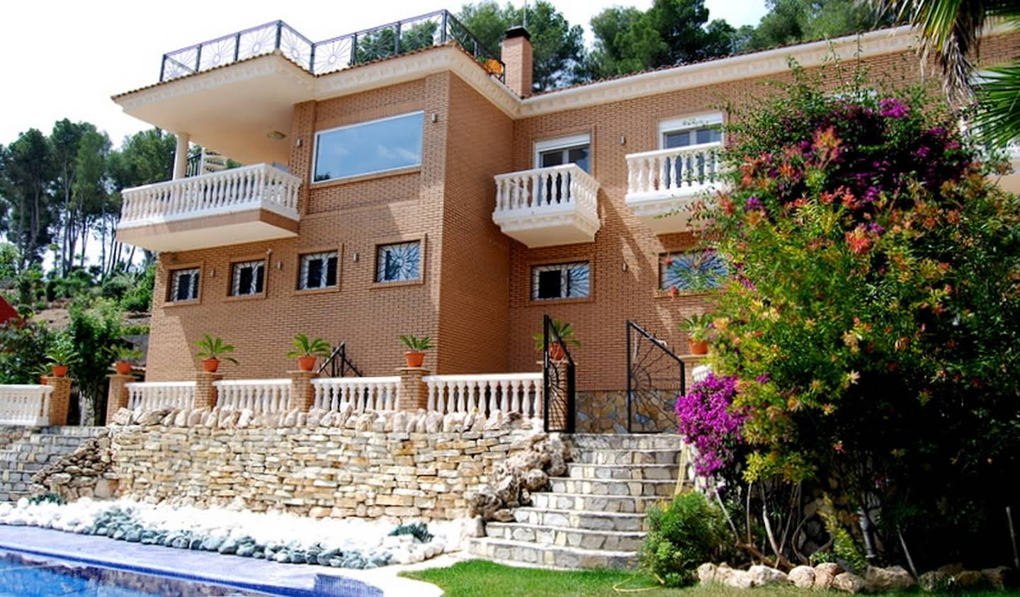 Maison avec jardin et terrasse Chiva
