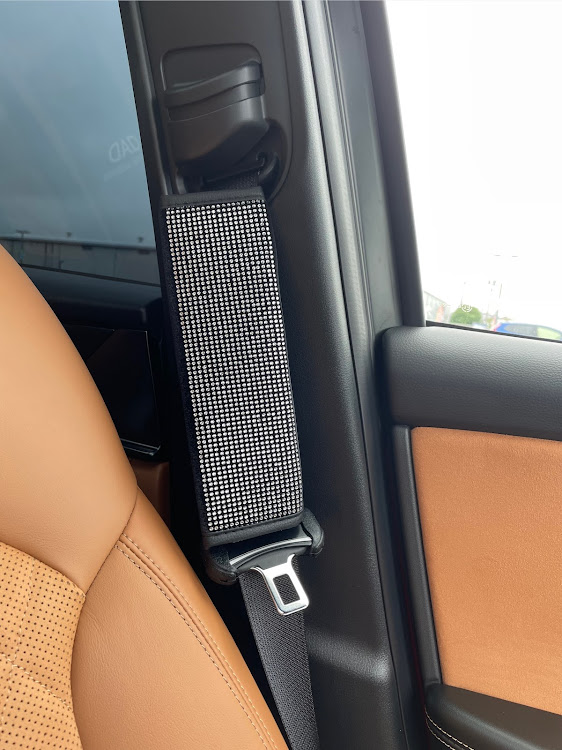 CX-60のCX-60・ﾀﾝ革内装・小物パーツに関するカスタム事例の投稿画像3枚目