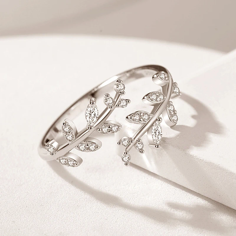 Anel feminino de luxo leve, espiga de trigo com diamantes completos de zircônia, design elegante e brilhante para mulheres.