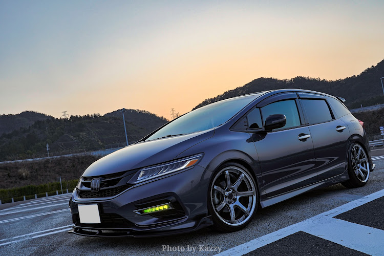 ジェイドのWORK EMOTION T7R 2P・グリミットシルバー・朝焼けハンター・春ですね・ちょいシャコタンに関するカスタム事例の投稿画像2枚目