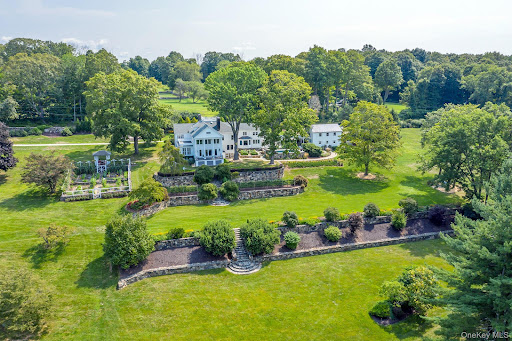 Maison avec piscine 3