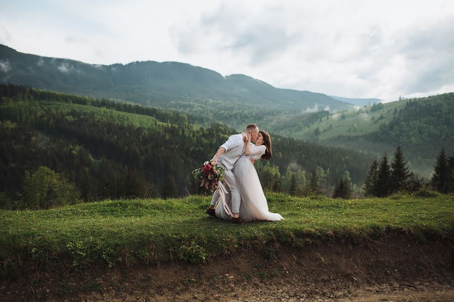 Fotógrafo de casamento Veronika Yarinina (ronika). Foto de 3 de setembro 2018