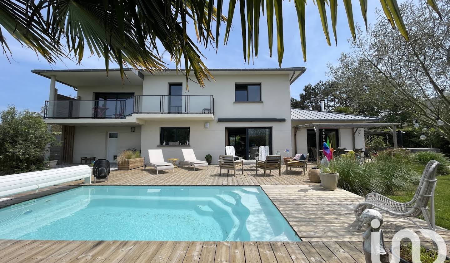 Maison avec piscine et terrasse Pléneuf-Val-André