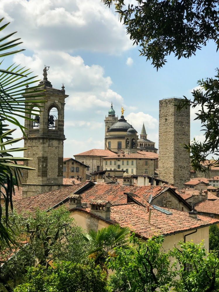 118 этажей к тайне Мона Лизы или 5 дней в Ломбардии (Бергамо, Изео май 2018)